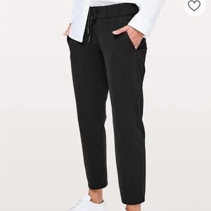 Lululemon On the Fly Pants size 2 black